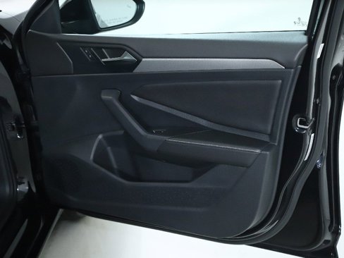 Used 2024 Volkswagen Jetta S image 32