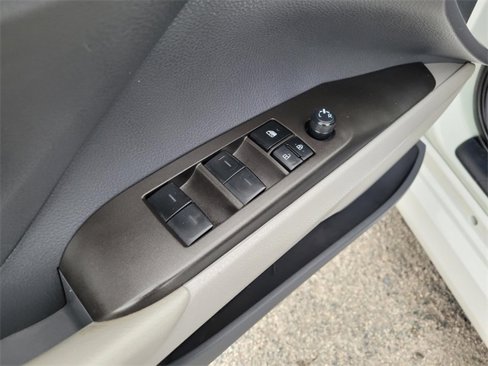 Used 2023 Toyota Camry LE image 17
