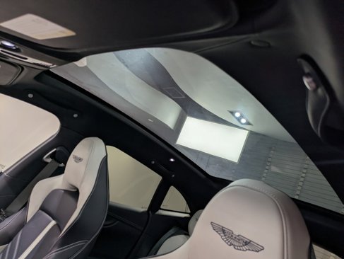 Used 2024 Aston Martin DBX 707 image 18