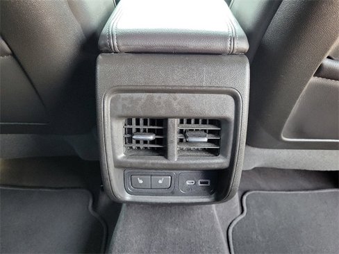 Used 2023 Cadillac XT4 Luxury w/ Cold Weather Package image 26