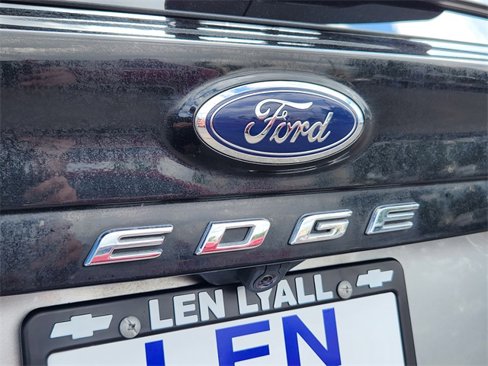 Used 2023 Ford Edge SEL image 14