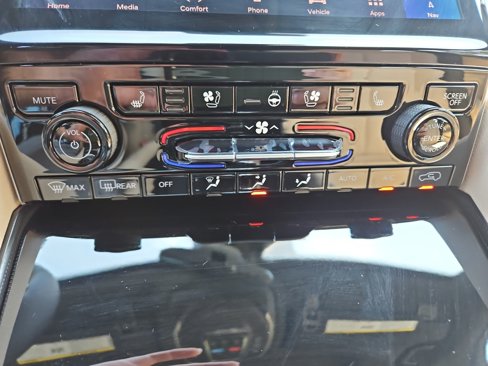New 2025 Jeep Grand Cherokee L Limited w/ Luxury Tech Group II image 28