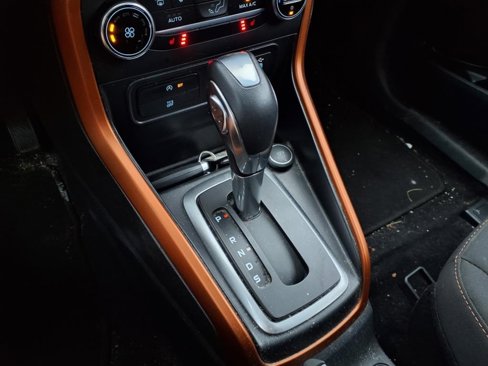 Used 2022 Ford EcoSport SE w/ SE Convenience Package image 13