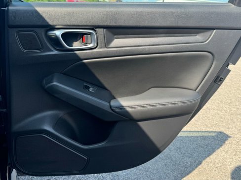Used 2022 Honda Civic EX-L image 19