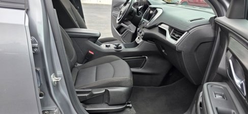 Used 2024 GMC Terrain SLE w/ Driver Convenience Package image 15