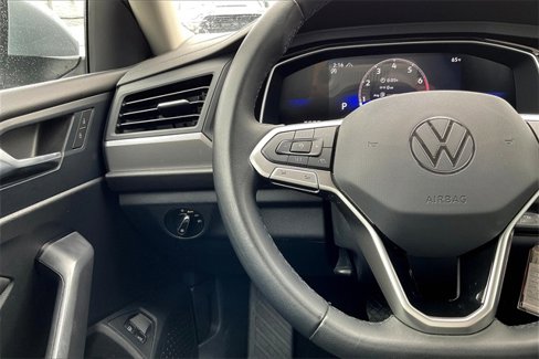 Used 2024 Volkswagen Jetta S image 17