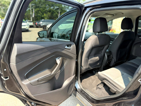 Used 2015 Ford Escape SE w/ Cargo Utility Package image 13