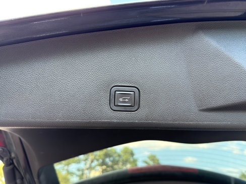 Used 2016 Cadillac SRX Luxury image 14