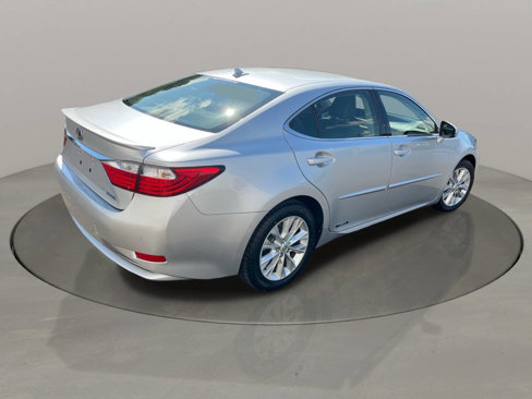 Used 2013 Lexus ES 300h w/ Luxury Pkg image 5