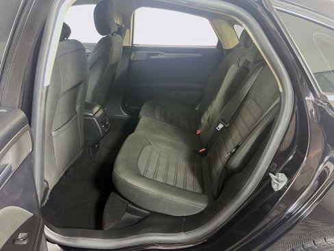 Used 2019 Ford Fusion SE image 20