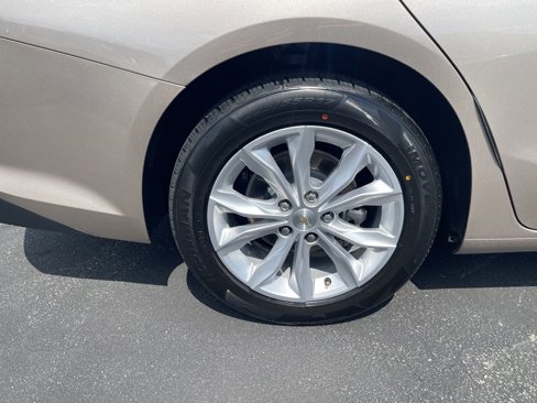 Used 2024 Chevrolet Malibu LT image 15