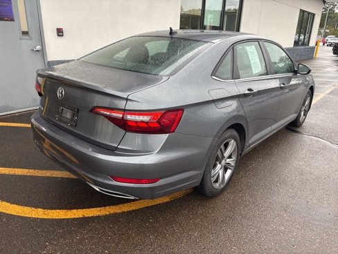 Used 2021 Volkswagen Jetta R-Line w/ R-Line Cold Weather Package image 5