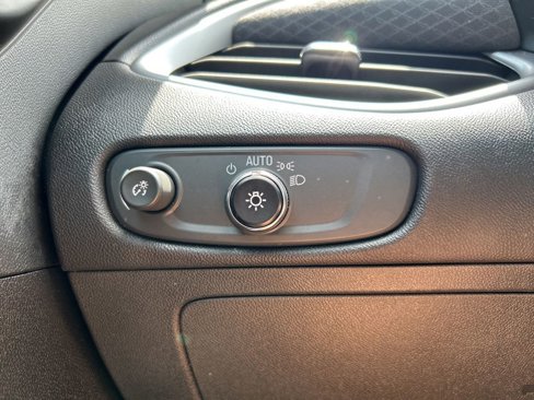 Used 2023 Chevrolet Malibu LT image 24
