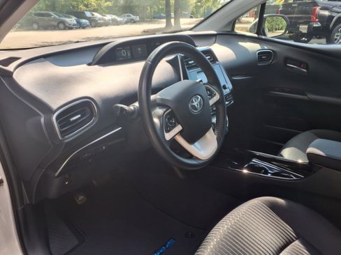 Used 2019 Toyota Prius Prime Plus image 15