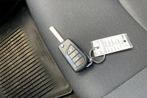 Used 2022 Toyota Corolla LE image 12