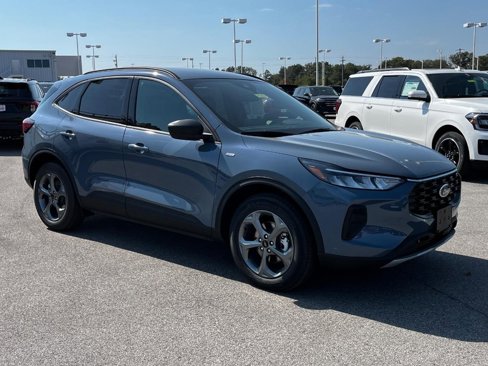 New 2025 Ford Escape ST-Line w/ Tech Pack #1 image 2