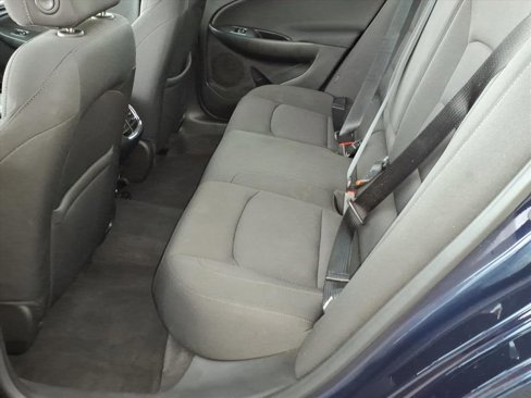 Used 2018 Chevrolet Malibu LT image 13