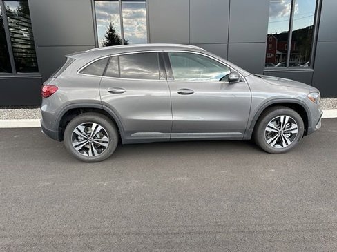 Used 2025 Mercedes-Benz GLA 250 4MATIC image 6