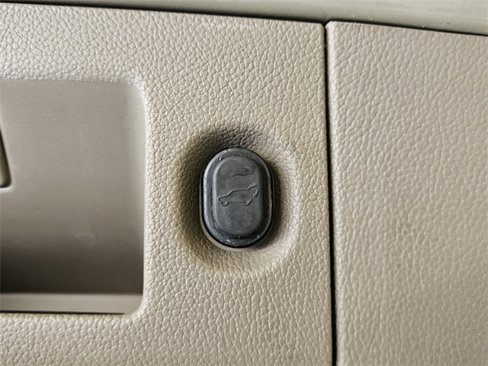 Used 2016 Chevrolet Tahoe LT image 13