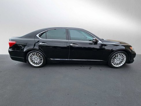 Used 2010 Lexus LS 460 image 8