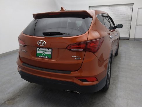 Used 2017 Hyundai Santa Fe Sport image 7