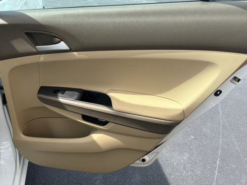 Used 2009 Honda Accord LX image 16