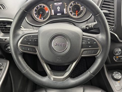 Used 2019 Jeep Cherokee Latitude Plus w/ Cold Weather Group image 33