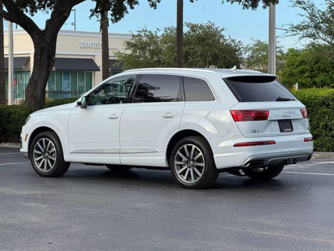 Used 2017 Audi Q7 3.0T Premium Plus w/ Premium Plus Package image 5