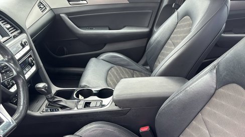 Used 2018 Hyundai Sonata Sport w/ Tech Package 05 image 24