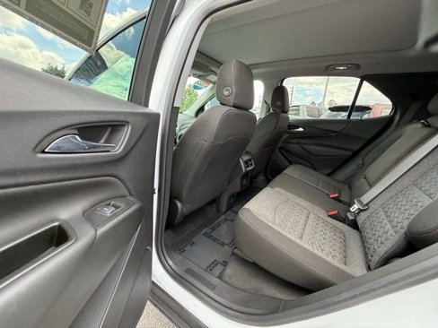 Used 2022 Chevrolet Equinox LT image 17