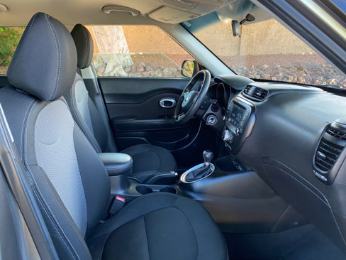 Used 2019 Kia Soul + image 49