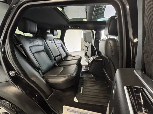 Used 2018 Land Rover Range Rover Long Wheelbase Supercharged image 28