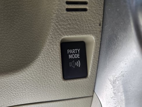 Used 2012 Toyota 4Runner SR5 image 18