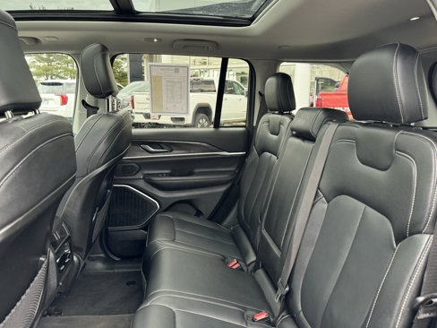 Used 2022 Jeep Grand Cherokee Limited image 26