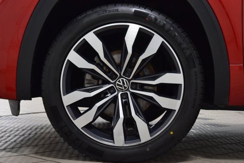 Used 2021 Volkswagen Atlas Cross Sport SEL R-Line image 26