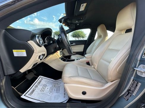 Used 2014 Mercedes-Benz CLA 250 image 27