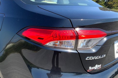 Used 2020 Toyota Corolla LE image 30