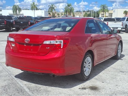 Used 2012 Toyota Camry LE image 7