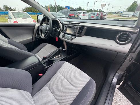 Used 2015 Toyota RAV4 XLE image 29