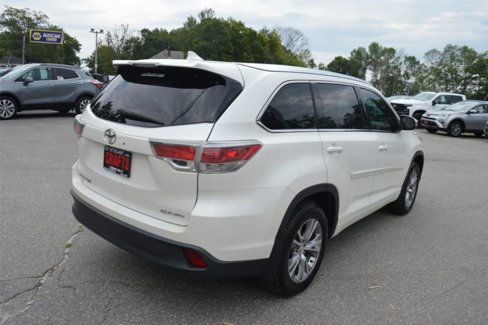 Used 2015 Toyota Highlander XLE image 5