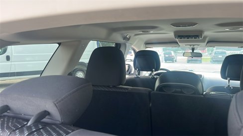 Used 2016 Dodge Journey SE w/ Flexible Seating Group image 32