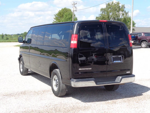 Used 2017 Chevrolet Express 3500 LT w/ LT Preferred Equipment Group image 9