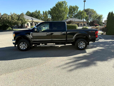 Used 2018 Ford F350 Lariat w/ Lariat Ultimate Package image 2