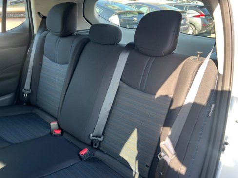 Used 2024 Nissan Leaf SV Plus image 39