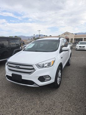 Used 2018 Ford Escape SE image 1