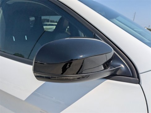Used 2023 Jeep Cherokee Altitude Lux image 11