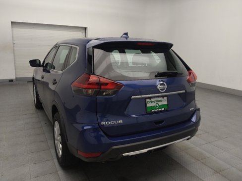 Used 2020 Nissan Rogue S image 5