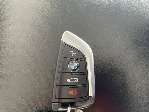 Used 2023 BMW 330i Sedan w/ Premium Package image 23