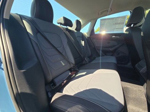 New 2025 Volkswagen Jetta SEL image 15