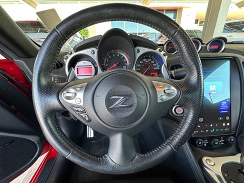 Used 2009 Nissan 370Z Touring image 8